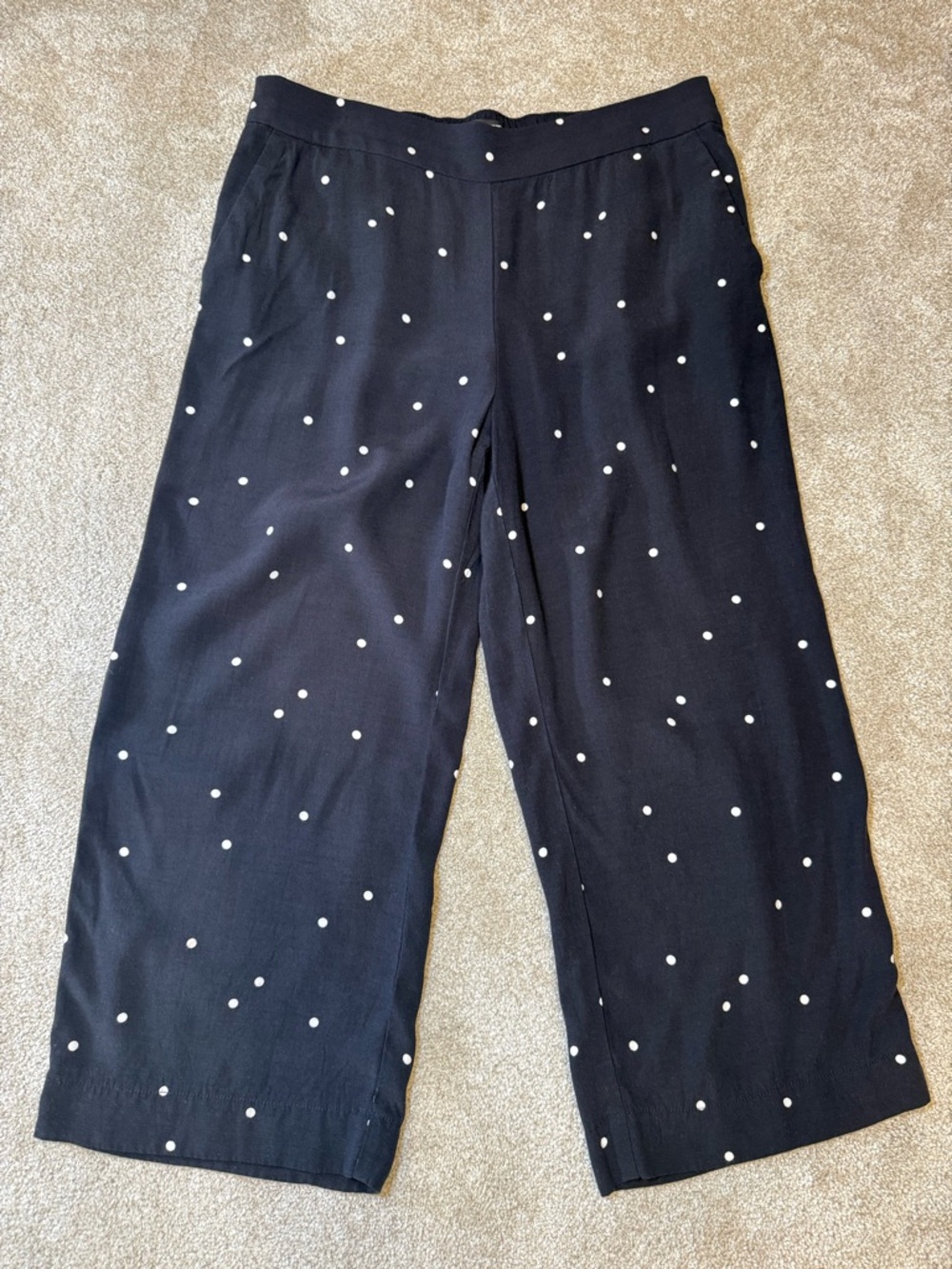 LOFT Petite Medium Polka Dot Pull-On Pants Cropped Wide Leg Flat Front Pockets